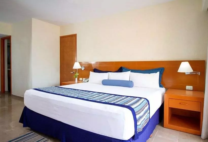 キングサイズベッドのスタンダードルーム, Plaza Pelicanos Grand Beach Resort All Inclusive