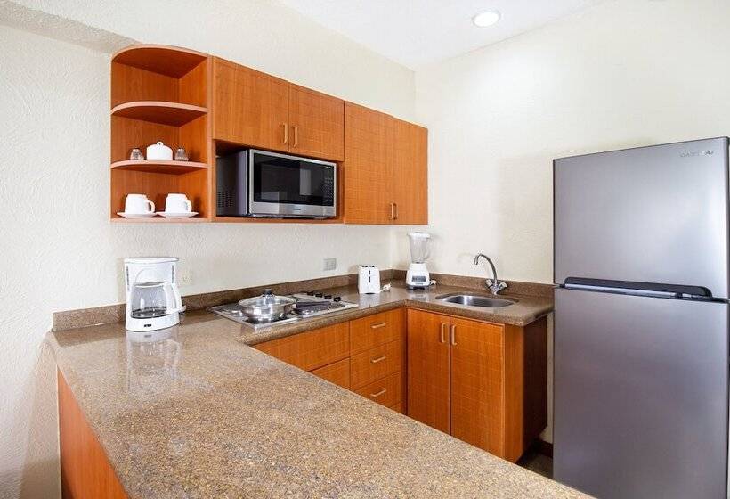 Люкс, Plaza Pelicanos Grand Beach Resort All Inclusive