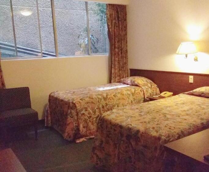 ベーシックルーム, Sevilla