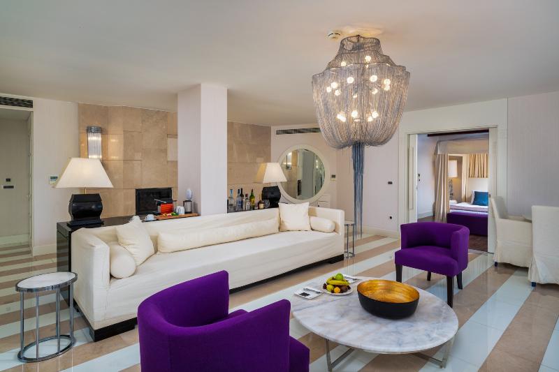 프리미엄 트리플 룸, The Reef Coco Beach