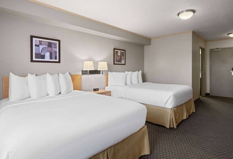 スーペリアールーム, Travelodge By Wyndham Fort Mcmurray