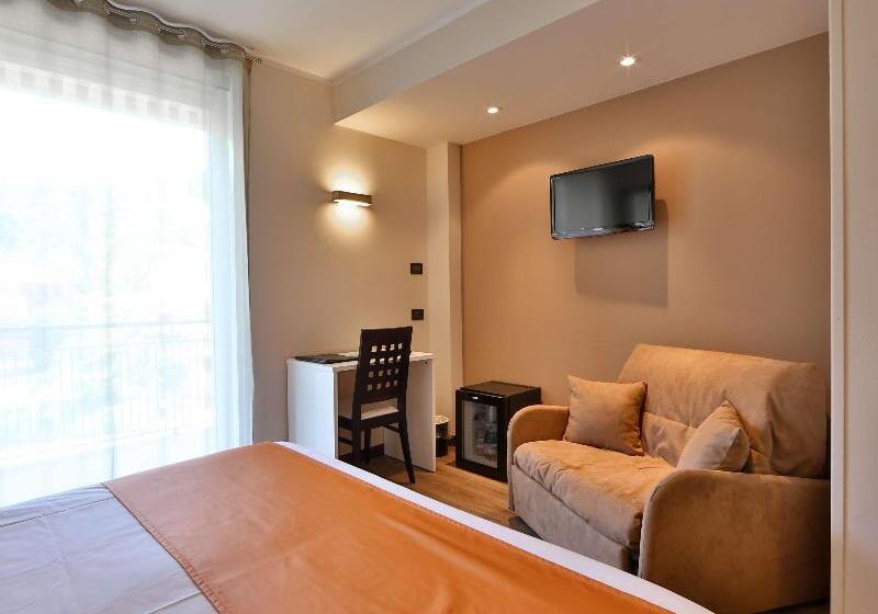 غرفة قياسية سرير كينج, Wingate By Wyndham Gillette Near Camplex