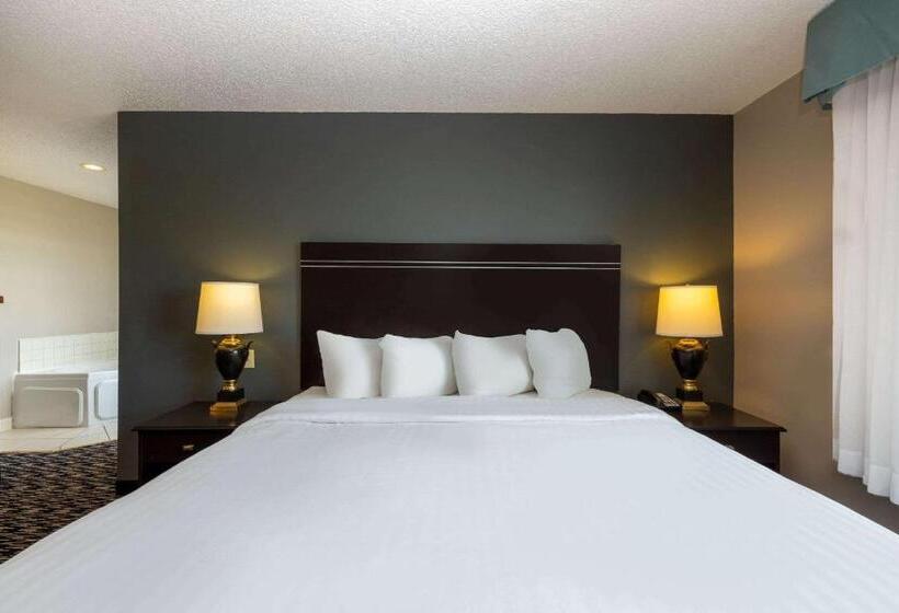 Люкс Повышенной Комфортности, Wingate By Wyndham Gillette Near Camplex