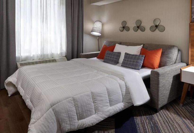 استودیو استاندارد با تخت کینگ, Four Points By Sheraton Vaughan