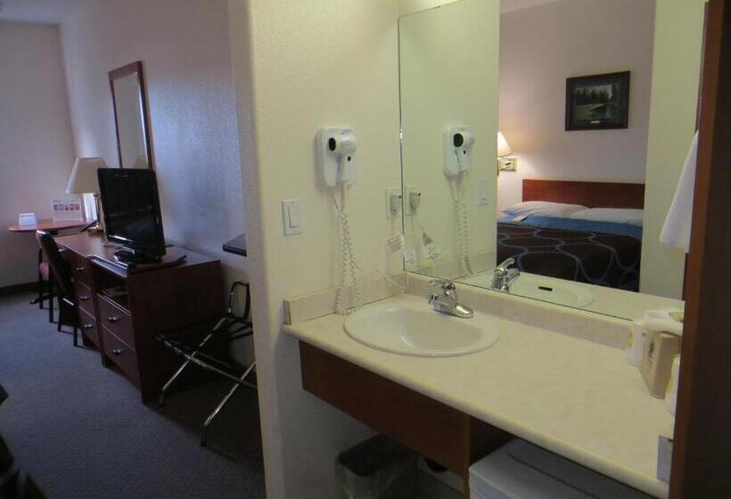 חדר סטנדרט עם מיטת קינג, Super 8 By Wyndham Edmonton/west