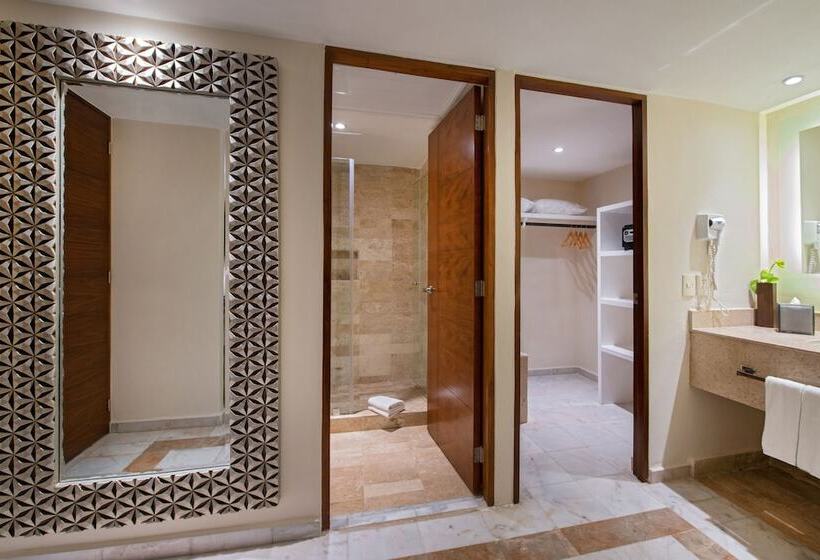 Familiesuite, Park Royal Beach Cancun  All Inclusive