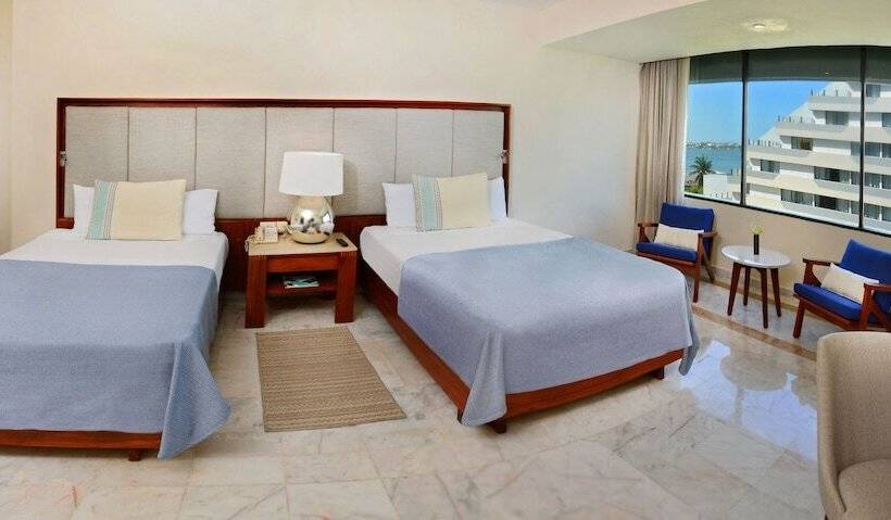 Familiesuite, Park Royal Beach Cancun  All Inclusive