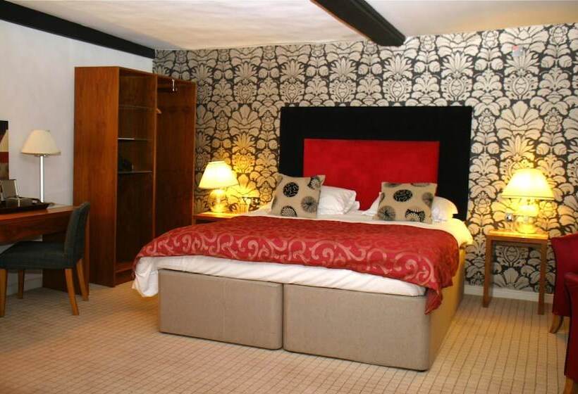 Номер Superior, The Bear Hotel By Greene King Inns