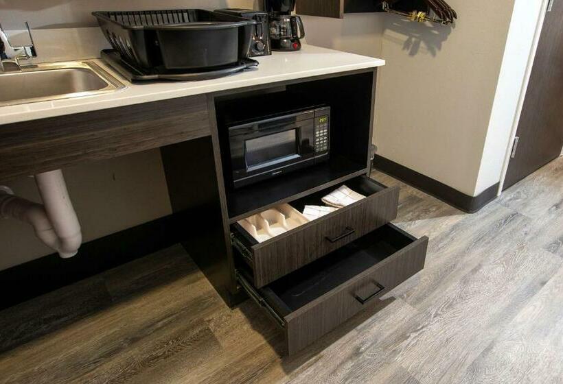 四人标准间, Studio 6 North Platte East