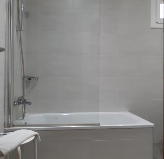 스탠다드 룸, Hostal Restaurante Lugano