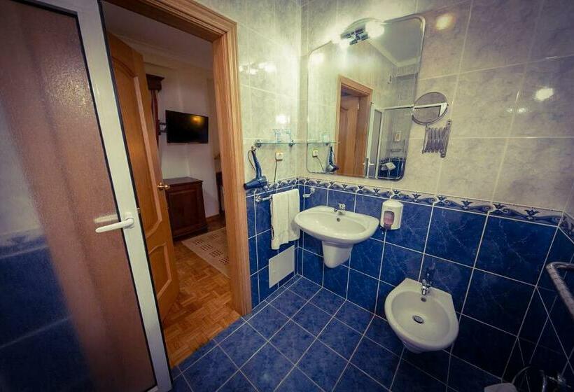 חדר משפחתי, Beira Dão