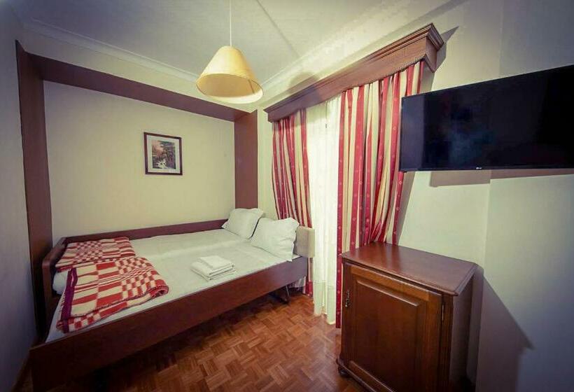 חדר משפחתי, Beira Dão