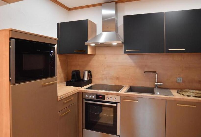 סוויטה דלוקס, Der Ochsen