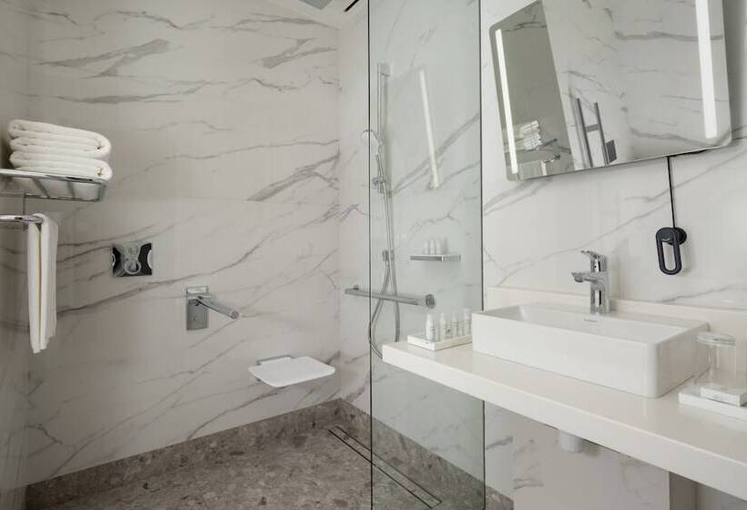 غرفة تنفيذية, Mövenpick Moscow Taganskaya