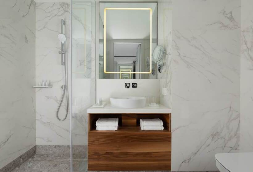 غرفة تنفيذية, Mövenpick Moscow Taganskaya