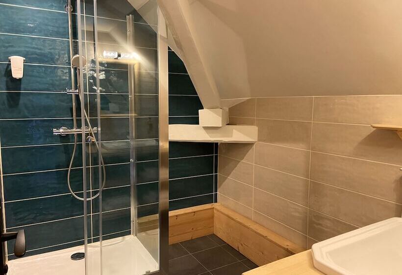 舒适三人间, Oberland