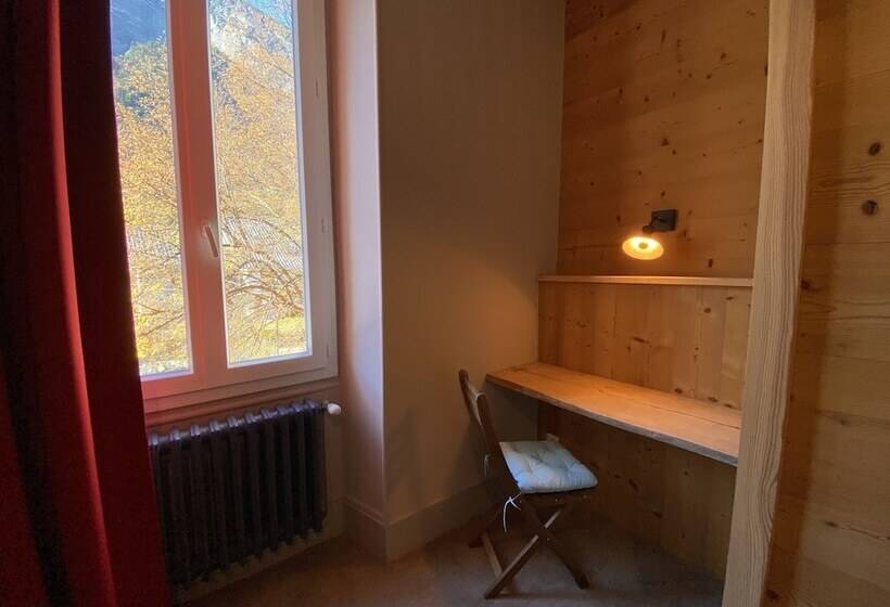 高级单人间, Oberland