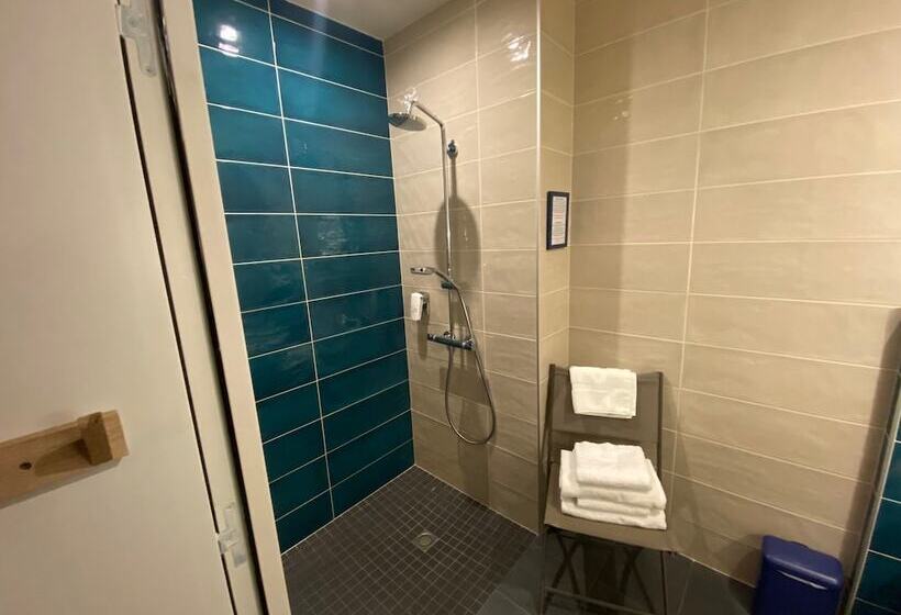 适合残疾人使用的标准间, Oberland