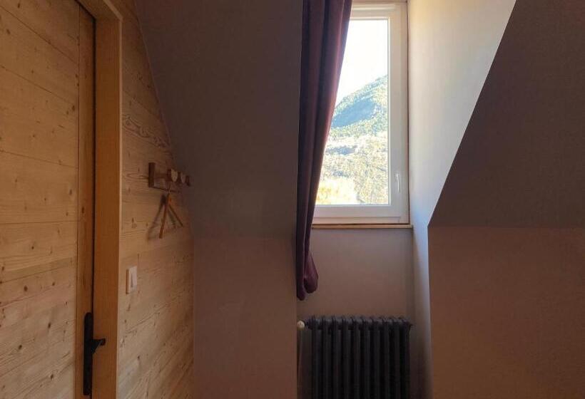 舒适三人间, Oberland