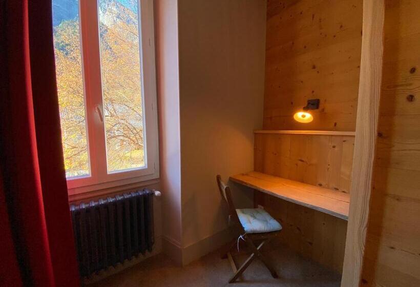 高级单人间, Oberland