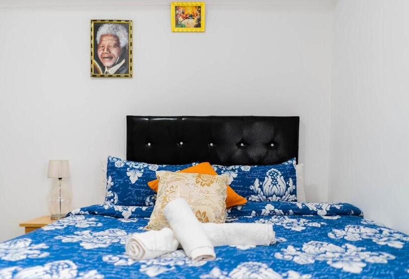 סוויטה משפחתית, Albrine Lodge