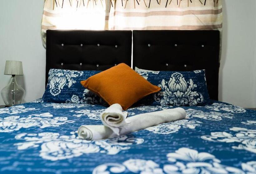 סטודיו דלוקס, Albrine Lodge