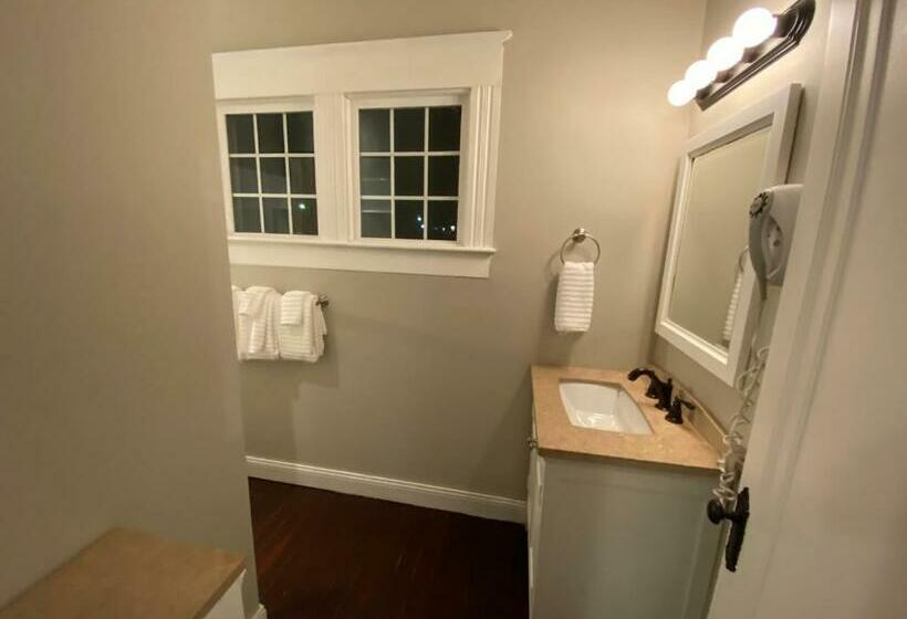 디럭스 룸, Twin Lakes Creamery, Grill & Inn