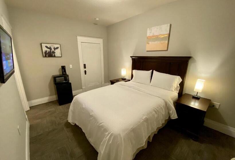 스탠다드 룸, Twin Lakes Creamery, Grill & Inn