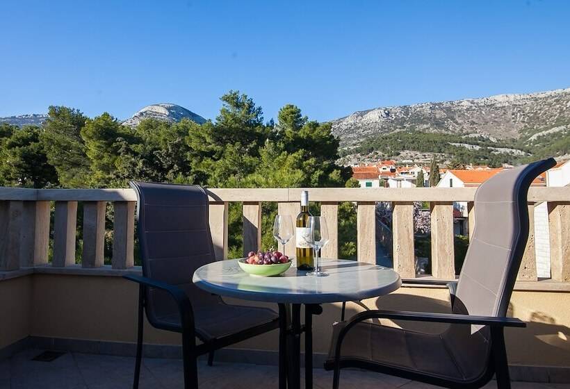 آپارتمان کلاسیک 1 خوابه, Villa Dzamonja