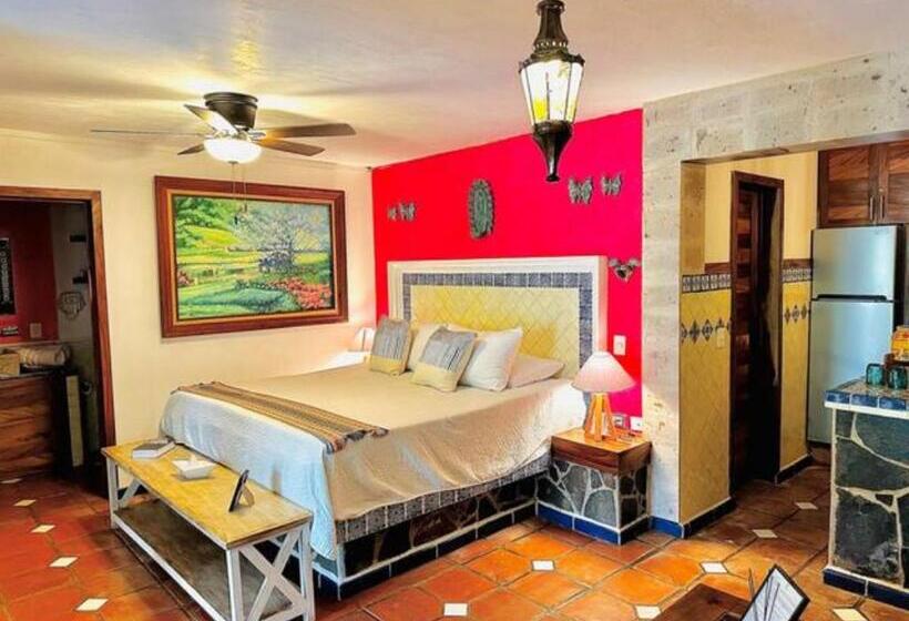 Люкс с Бассейном, Casa Miura Hotel Boutique