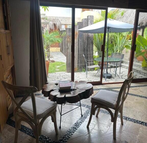 Люкс Вид на Сад, Casa Miura Hotel Boutique