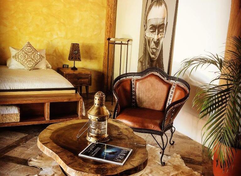 Люкс Deluxe Кровать Кинг, Casa Miura Hotel Boutique