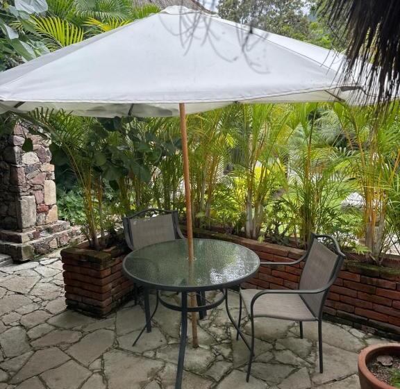 Люкс Deluxe Кровать Кинг, Casa Miura Hotel Boutique