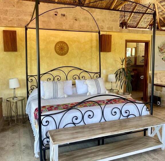 Suite with lake view, Casa Miura Hotel Boutique