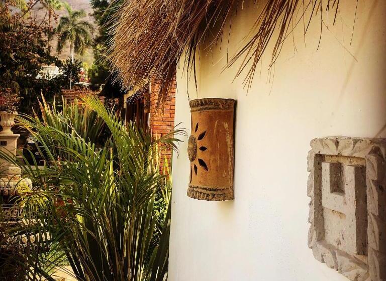 Люкс Deluxe Кровать Кинг, Casa Miura Hotel Boutique