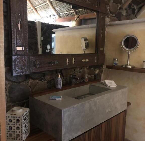 Люкс Deluxe Кровать Кинг, Casa Miura Hotel Boutique