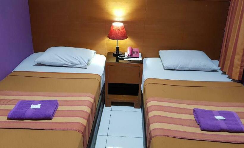 חדר דלוקס, Dequr Jakarta Kota