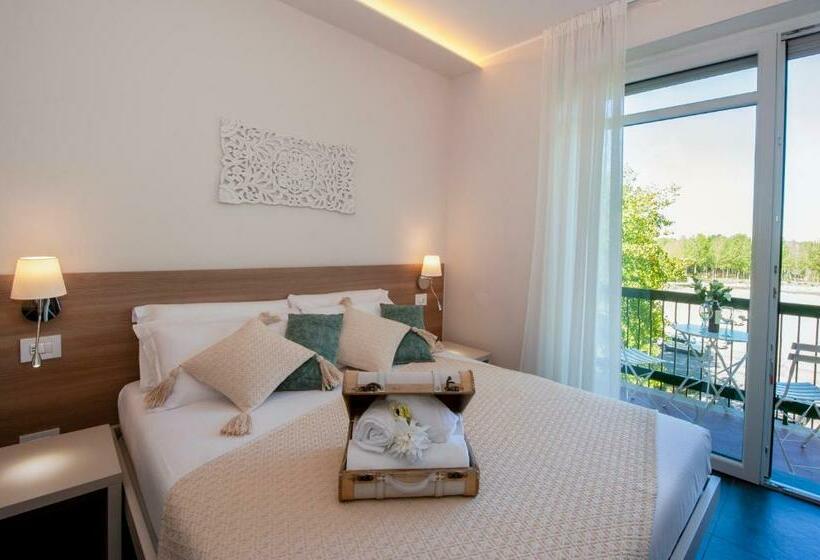 스탠다드 발코니 룸, Brichett Deluxe Rooms