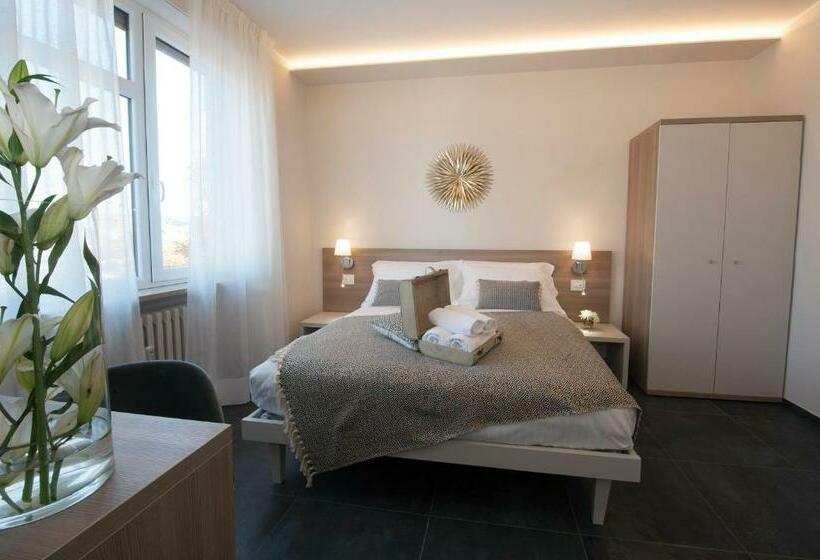 스탠다드 발코니 룸, Brichett Deluxe Rooms