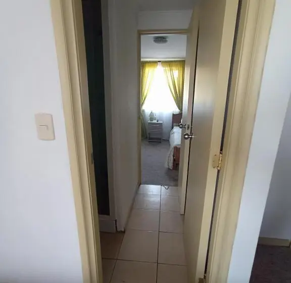اتاق خانوادگی, Hostal Alcala