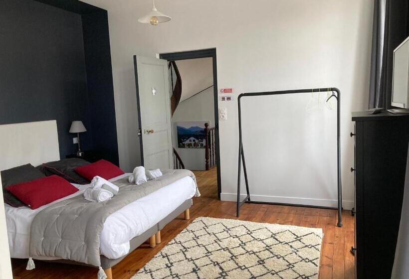 غرفة ديلوكس مزودة بشرفة, Maison Graciateguy