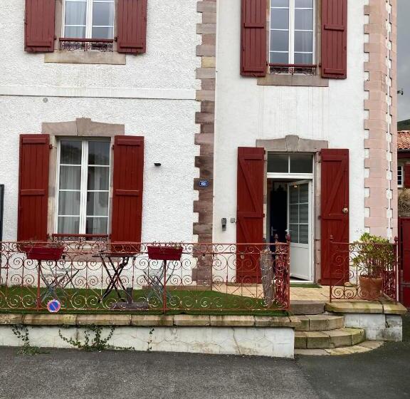 شقة غرفة واحدة مزودة بتراس, Maison Graciateguy