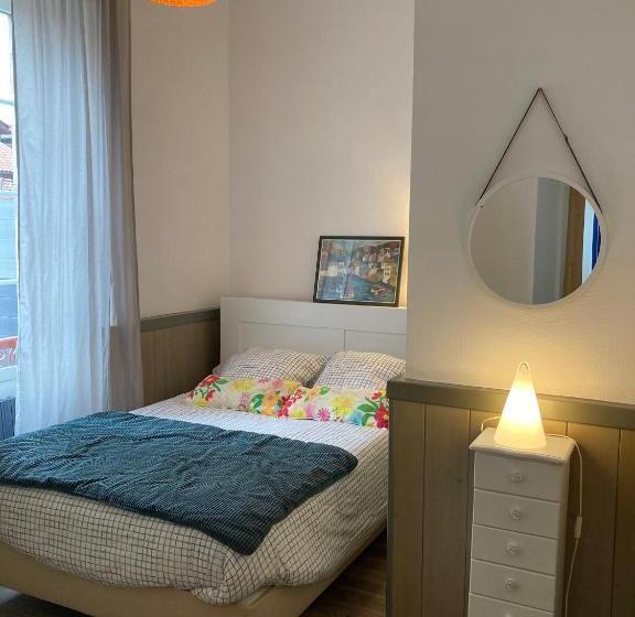 غرفة قياسية مطلة على الجبل, Maison Graciateguy