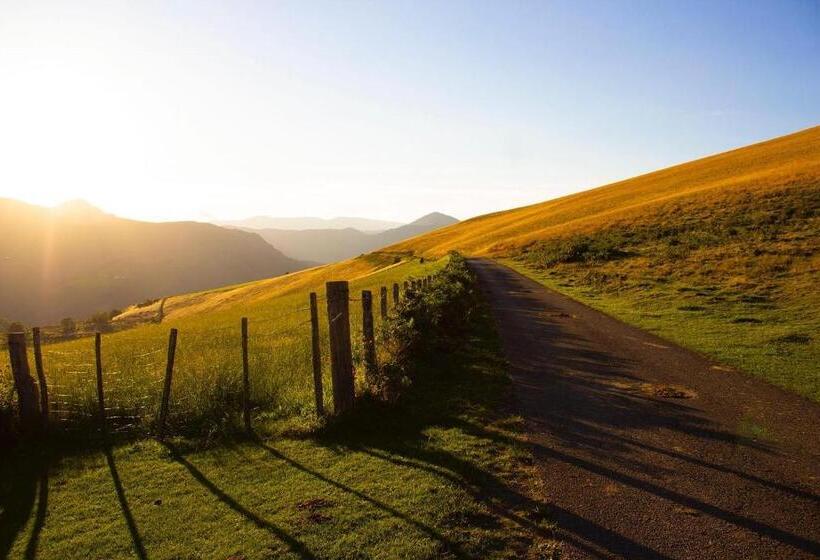 غرفة قياسية مطلة على الجبل, Maison Graciateguy