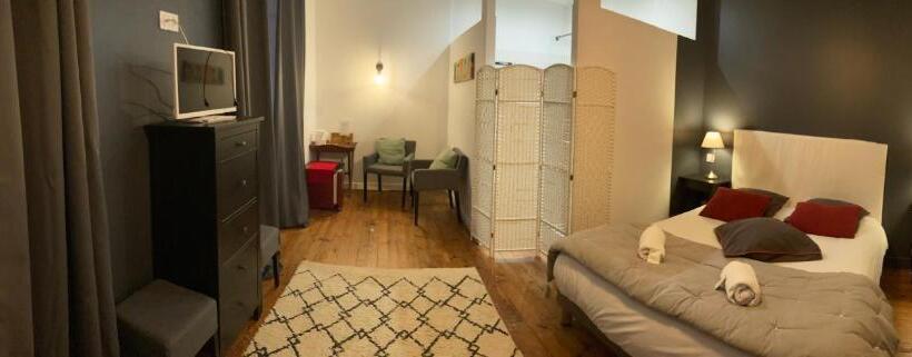 غرفة ديلوكس مزودة بشرفة, Maison Graciateguy