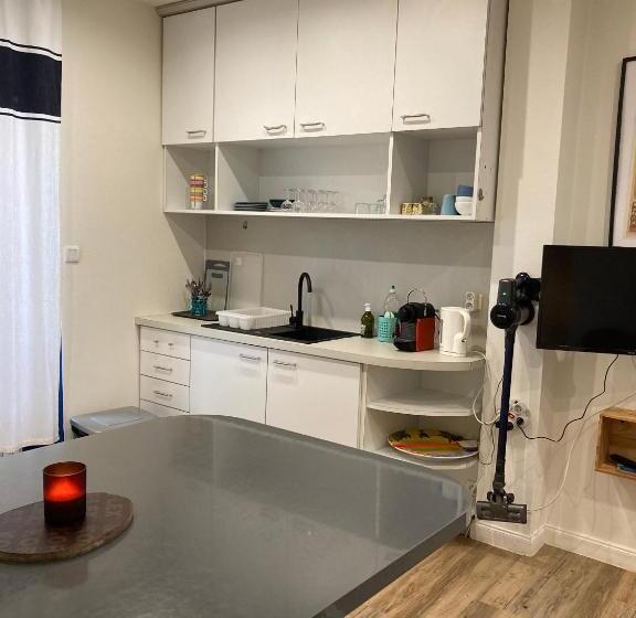 شقة غرفة واحدة مزودة بتراس, Maison Graciateguy