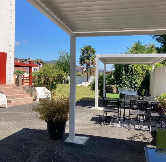 شقة غرفتين, Maison Graciateguy