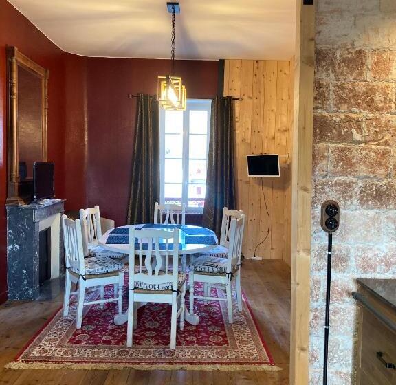 شقة غرفتين, Maison Graciateguy