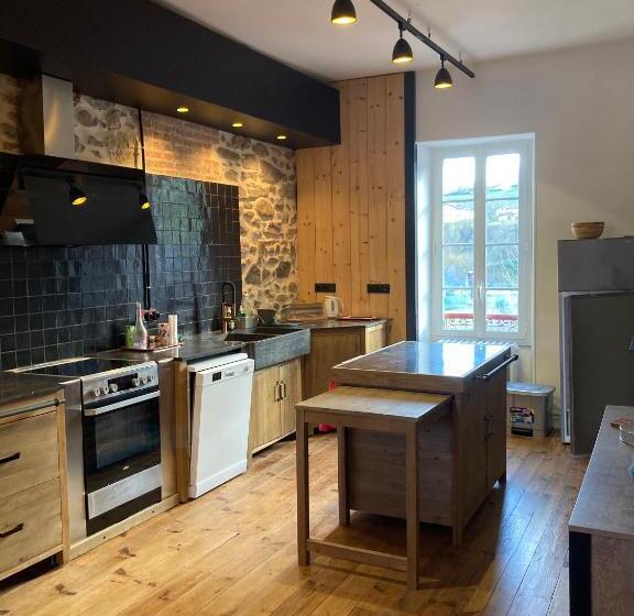 شقة غرفتين, Maison Graciateguy