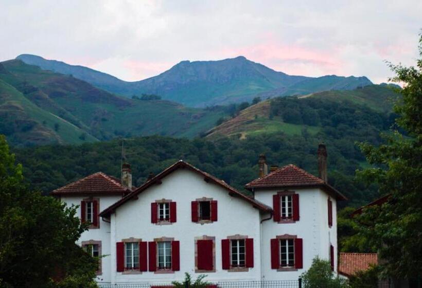 غرفة قياسية مطلة على الجبل, Maison Graciateguy